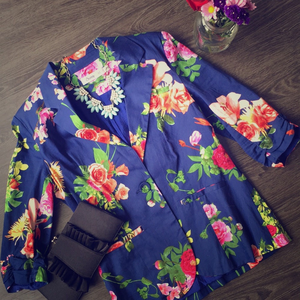 NWOT Modcloth Floral Blazer 🌼